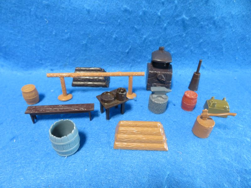 Marx 1950's hard plastic Western Fort/ranch accessories X 13 pieces